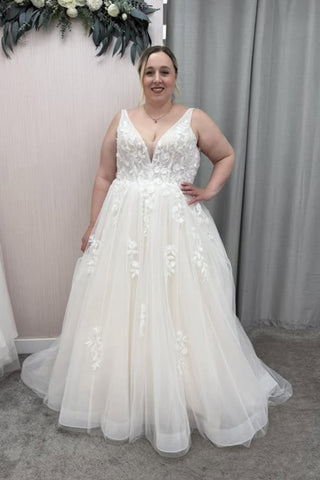 A Line V Neck Open Back White Lace Long Prom Dress, White Lace Wedding Dress, White Formal Evening Dress A2597