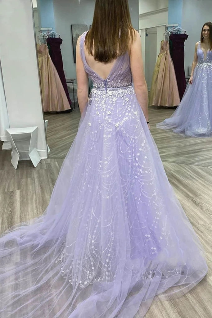V-neck Tulle Applique Long Prom Dress Vintage Lace Formal Evening Dress main image 1