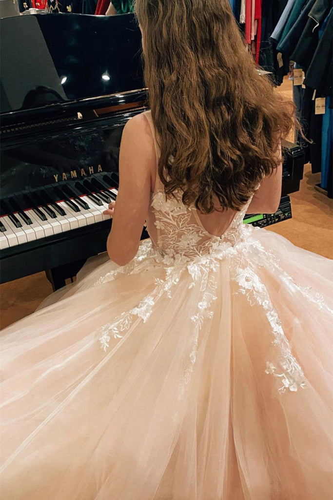 chinese dress ladies Amazon.com: Flower Girl Dress Embroidery Lace Applique Beaded Off Shoulder  Long Pageant Formal Wedding Party Dresses for Kids Bridesmaid Birthday  Communion Floor Length Tulle Ball Gowns Dusty Pink 9-10 Years : Clothing, main image 1